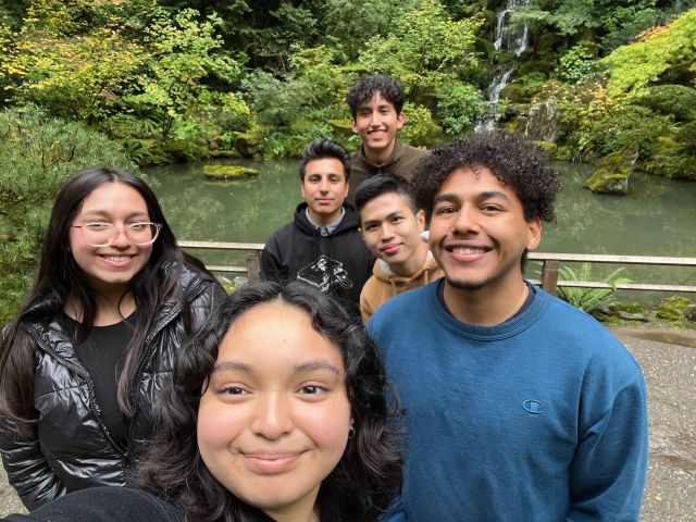 SACNAS23 MARC Scholars Angela &amp; Gemma, former SACNAS Scholar Alex, MARC Scholar Kai, Beckman Scholar Jessy, and former Quantum Foundry Scholar Andrew